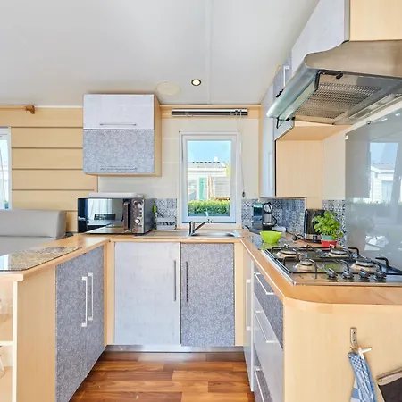 Super Octalia - 5 By Interhome Les Pieux