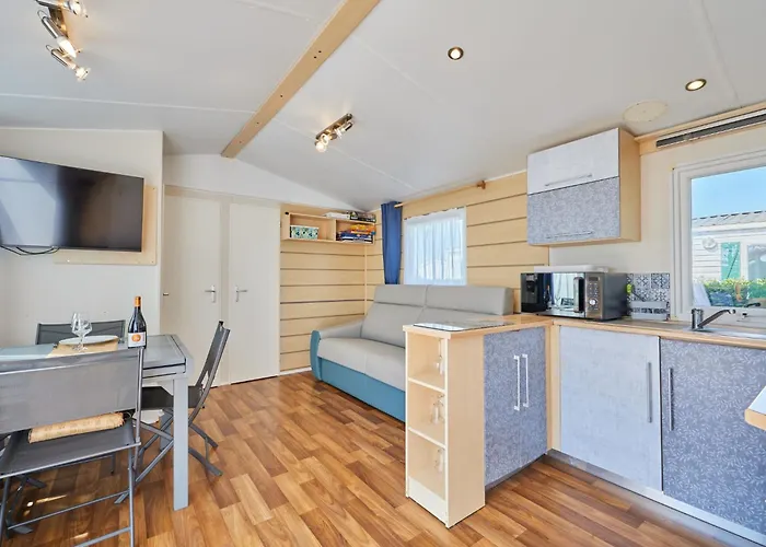 Super Octalia - 5 By Interhome * Les Pieux